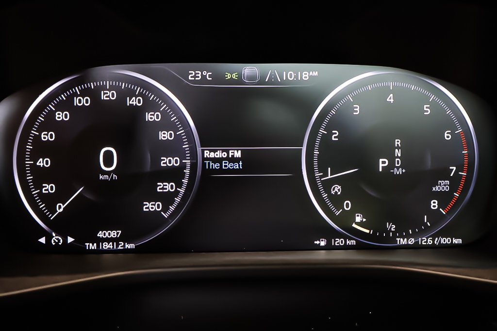 Volvo XC40 T5 MOMENTUM + AWD + TOIT OUVRANT PANORAMIQUE 2022 à Terrebonne, Québec - 19 - w1024h768px
