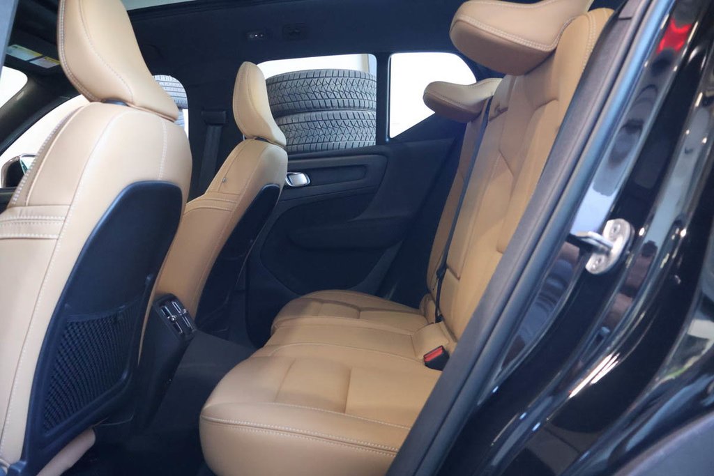 Volvo XC40 INSCRIPTION T5 + AWD + TOIT OUVRANT PANO 2022 à Terrebonne, Québec - 26 - w1024h768px