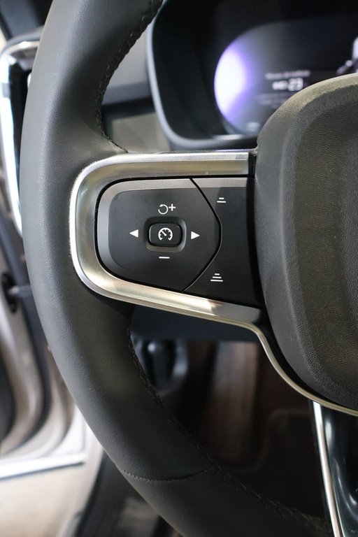 2023 Volvo XC40 RECHARGE PLUS PURE ELECTRIC + TWIN MOTOR in Terrebonne, Quebec - 11 - w1024h768px
