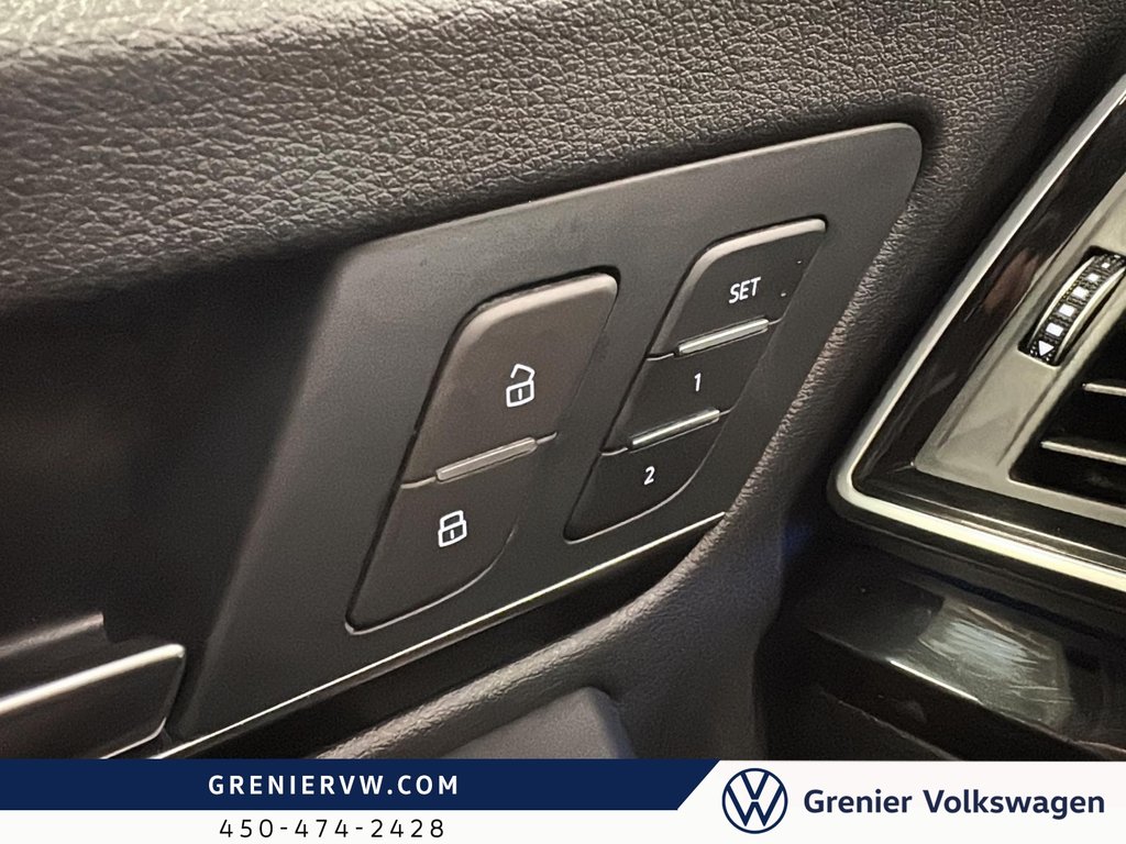 Audi Q5 Progressiv, S-line, Black optic, Cuir, Toit 2022 à Terrebonne, Québec - 21 - w1024h768px