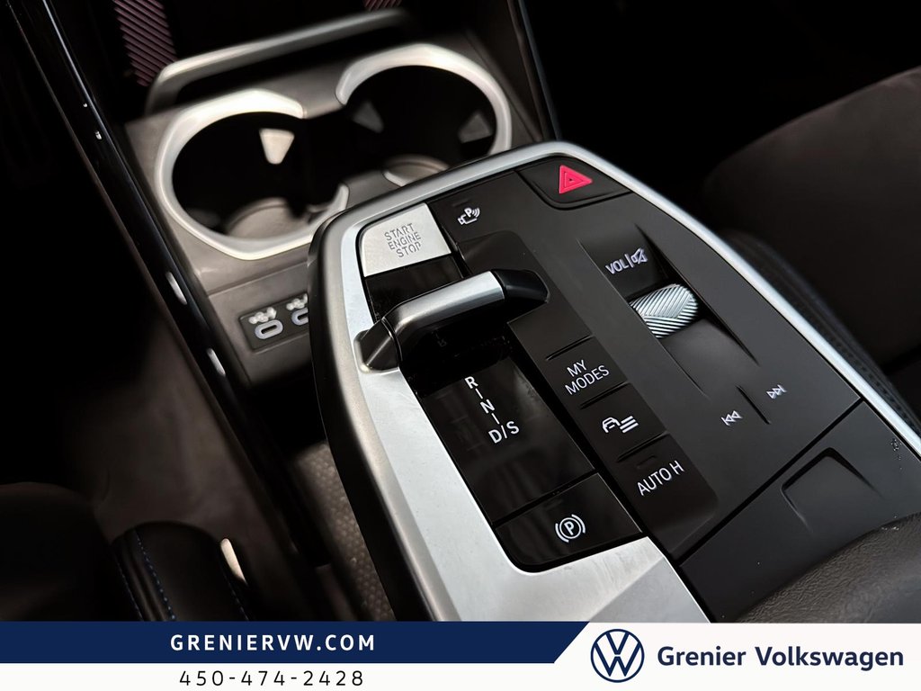 BMW X1 M35i xDrive, Toit, Carplay, Jantes 20'' 2024 à Terrebonne, Québec - 16 - w1024h768px