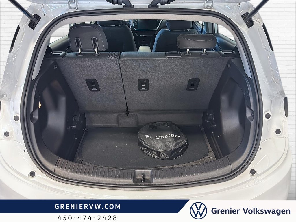 2023 Chevrolet Bolt EV LT, Seulement 14000km, Pneus hiver inclus in Terrebonne, Quebec - 7 - w1024h768px