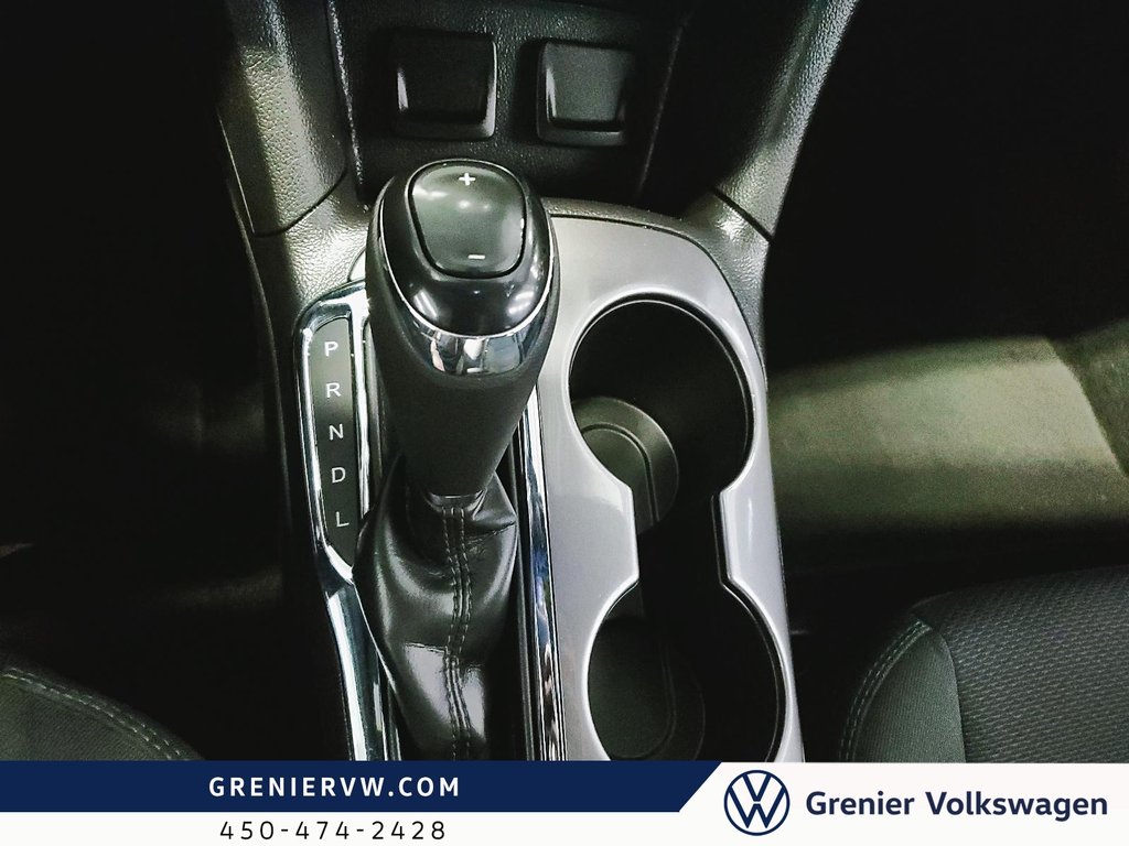 2018 Chevrolet cruze LT, RS, Toit, Audio Bose, Bluetooth in Terrebonne, Quebec - 14 - w1024h768px