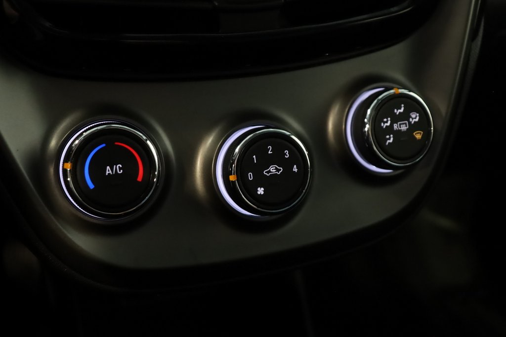 2022 Chevrolet SPARK LT, Caméra, Bluetooth, Pneus hiver inclus in Mascouche, Quebec - 15 - w1024h768px