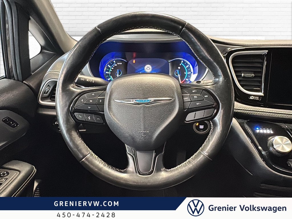 2021 Chrysler Pacifica Touring L Plus, Cuir, Carplay, Siège Chauffant in Terrebonne, Quebec - 9 - w1024h768px