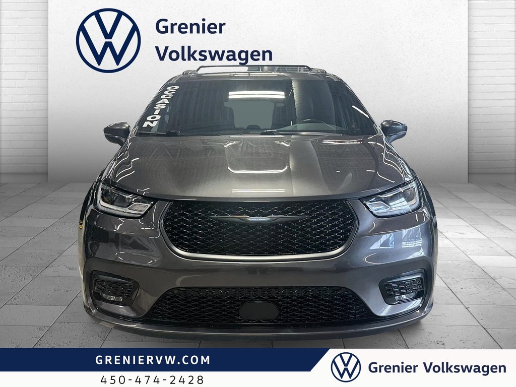 2021 Chrysler Pacifica Touring L Plus, Cuir, Carplay, Siège Chauffant in Terrebonne, Quebec - 2 - w1024h768px