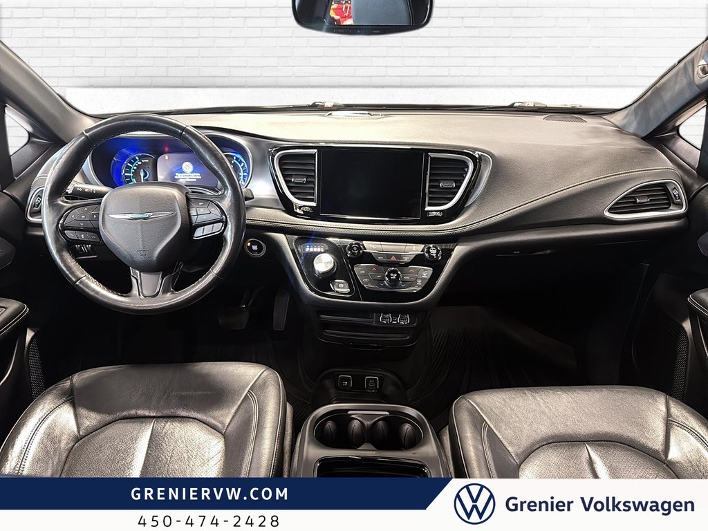 2021 Chrysler Pacifica Touring L Plus, Cuir, Carplay, Siège Chauffant in Terrebonne, Quebec - 10 - w1024h768px