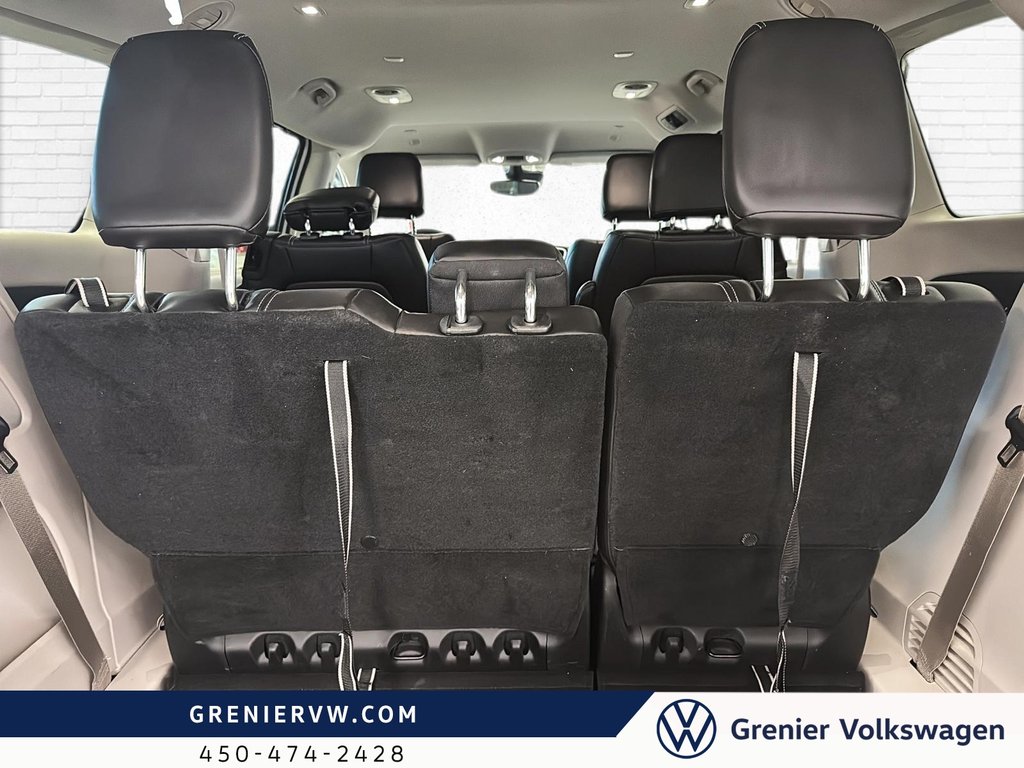 2023 Chrysler Pacifica Touring L, AWD, Cuir, Carplay, Siège Chauffant in Mascouche, Quebec - 12 - w1024h768px