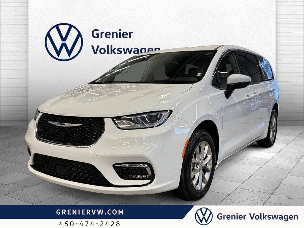 2023 Chrysler Pacifica Touring L, AWD, Cuir, Carplay, Siège Chauffant in Mascouche, Quebec - 1 - w1024h768px