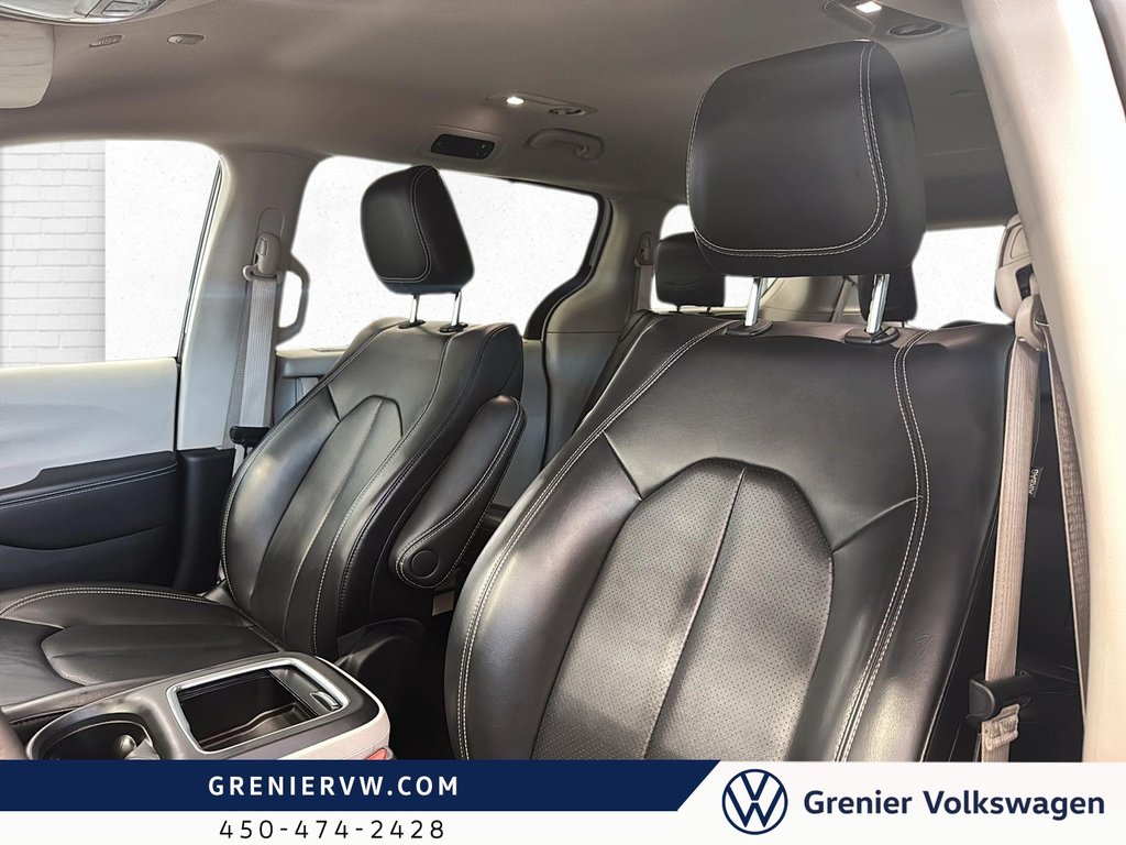 2023 Chrysler Pacifica Touring L, AWD, Cuir, Carplay, Siège Chauffant in Mascouche, Quebec - 19 - w1024h768px