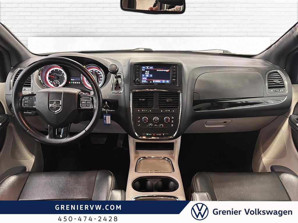 2019 Dodge Grand Caravan SXT Premium, DVD, Siege Chauffant, Stow 'N Go in Terrebonne, Quebec - 17 - w1024h768px