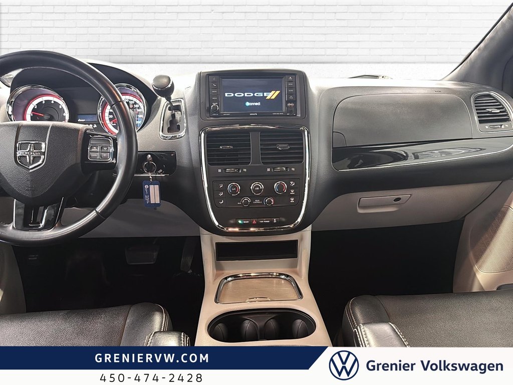 2019 Dodge Grand Caravan SXT Premium, DVD, Siege Chauffant, Stow 'N Go in Terrebonne, Quebec - 14 - w1024h768px