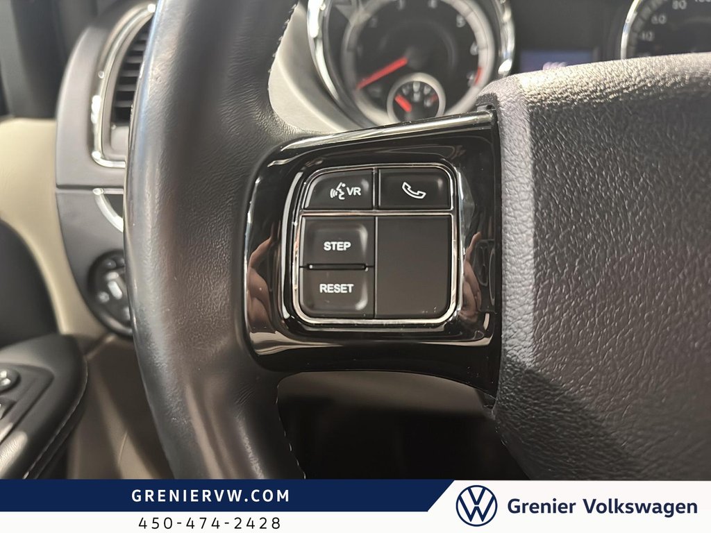 2019 Dodge Grand Caravan SXT Premium, DVD, Siege Chauffant, Stow 'N Go in Terrebonne, Quebec - 24 - w1024h768px
