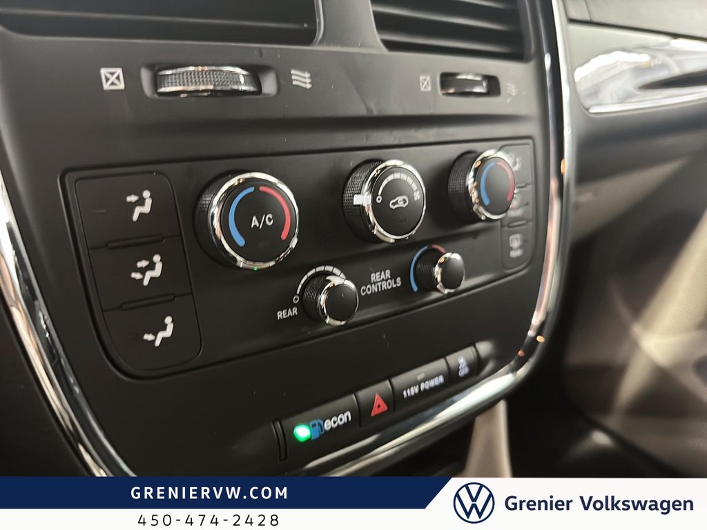 2019 Dodge Grand Caravan SXT Premium, DVD, Siege Chauffant, Stow 'N Go in Terrebonne, Quebec - 20 - w1024h768px
