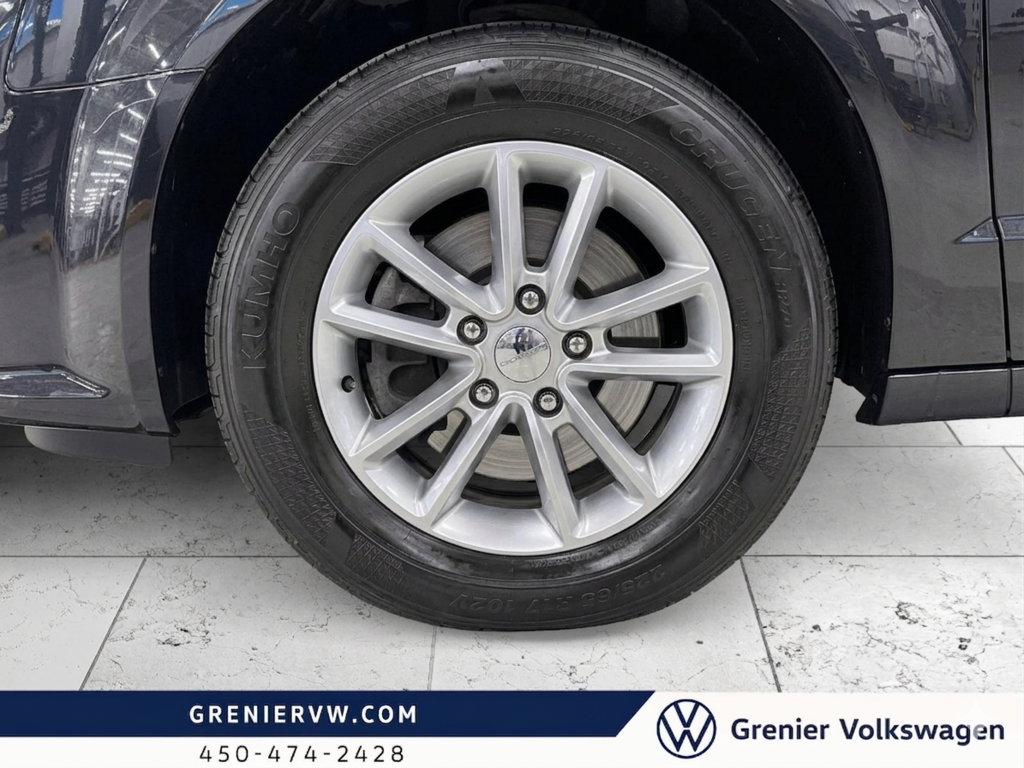 2019 Dodge Grand Caravan SXT Premium, DVD, Siege Chauffant, Stow 'N Go in Terrebonne, Quebec - 9 - w1024h768px
