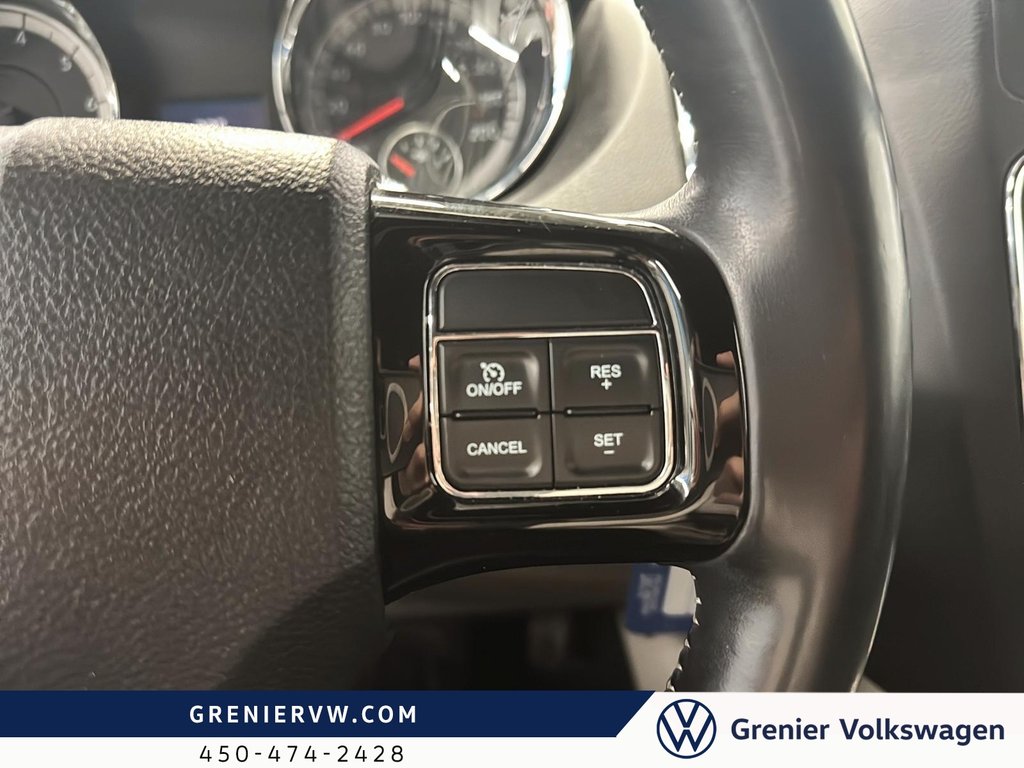 2019 Dodge Grand Caravan SXT Premium, DVD, Siege Chauffant, Stow 'N Go in Terrebonne, Quebec - 23 - w1024h768px
