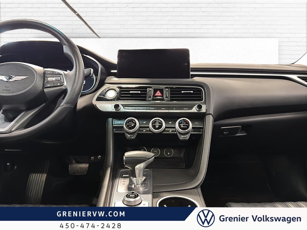 GENESIS G70 2.0T, Advanced, NAV, Cuir, Toit Ouvrant 2023 à Terrebonne, Québec - 9 - w1024h768px