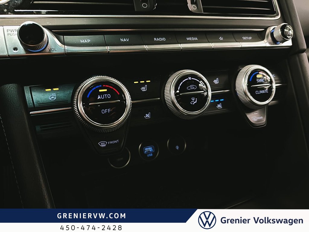 GENESIS G70 2.0T, Advanced, NAV, Cuir, Toit Ouvrant 2023 à Terrebonne, Québec - 14 - w1024h768px