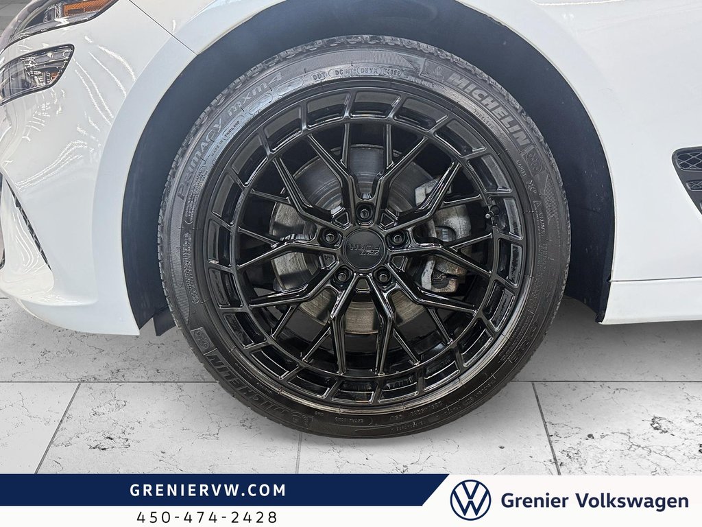 GENESIS G70 2.0T, Advanced, NAV, Cuir, Toit Ouvrant 2023 à Terrebonne, Québec - 6 - w1024h768px
