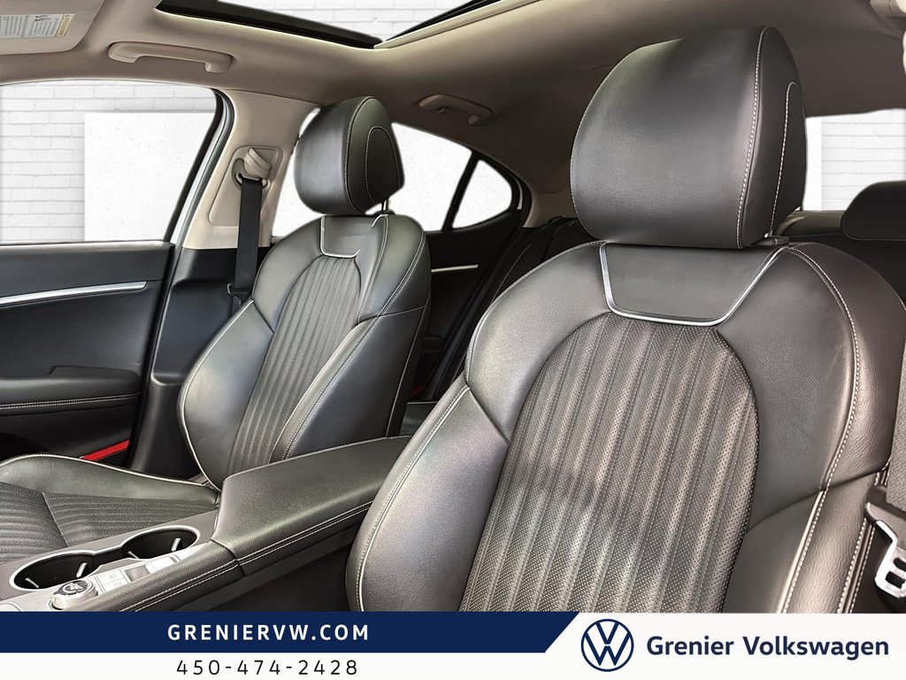 GENESIS G70 2.0T, Advanced, NAV, Cuir, Toit Ouvrant 2023 à Terrebonne, Québec - 12 - w1024h768px