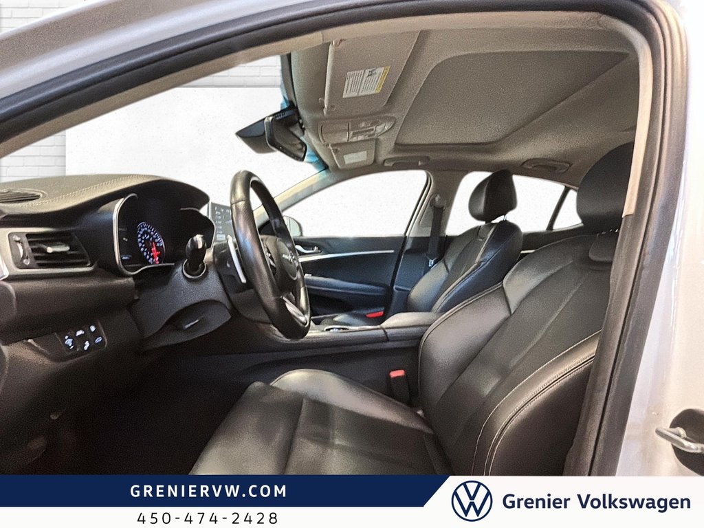 2020 GENESSIS G70 2.0T Advanced, Awd, Cuir, Toit, Carplay in Terrebonne, Quebec - 10 - w1024h768px