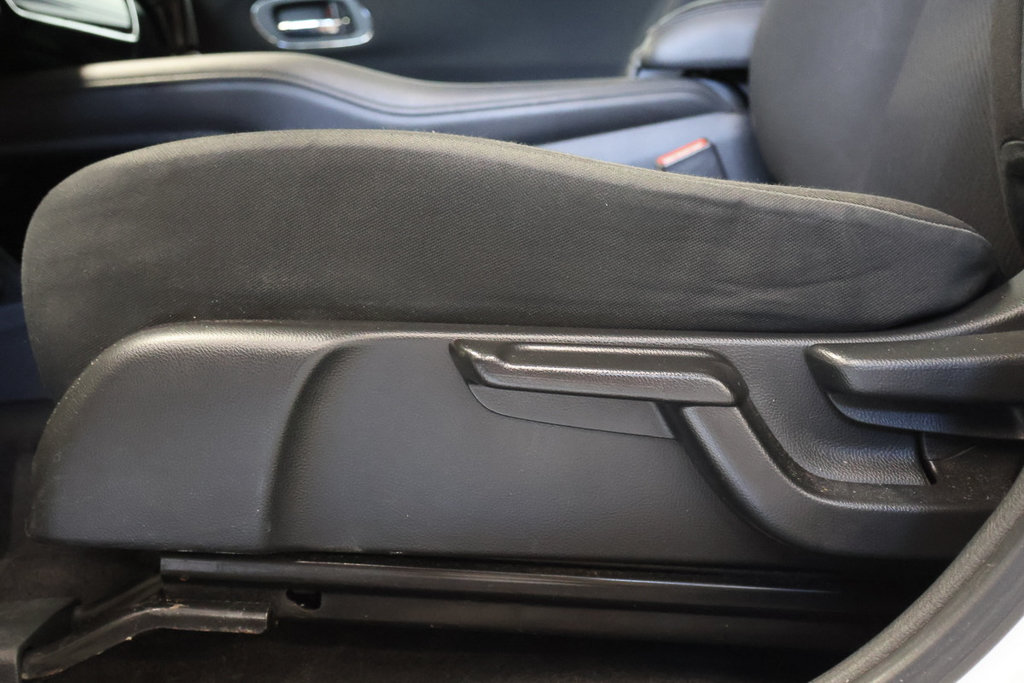 Honda HR-V EX AWD, Toit ouvrant, Mags, 2017 à Mascouche, Québec - 12 - w1024h768px