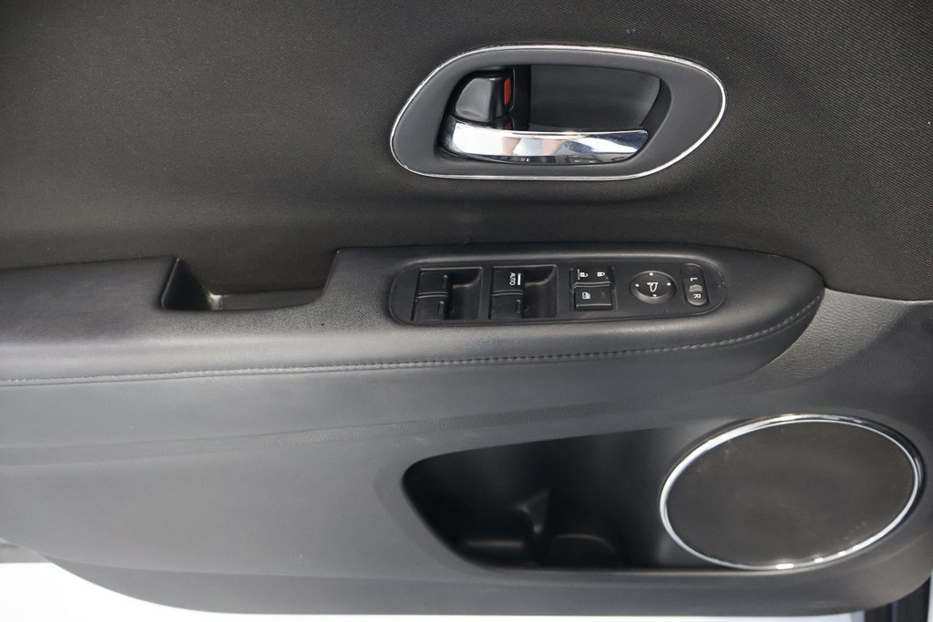 Honda HR-V EX AWD, Toit ouvrant, Mags, 2017 à Mascouche, Québec - 24 - w1024h768px