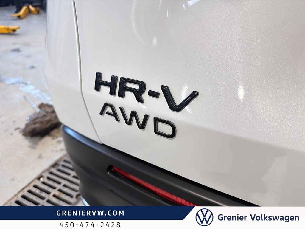 2025 Honda HR-V Sport, AWD, Toit Ouvrant, Ensemble de 8 Pneus in Terrebonne, Quebec - 9 - w1024h768px