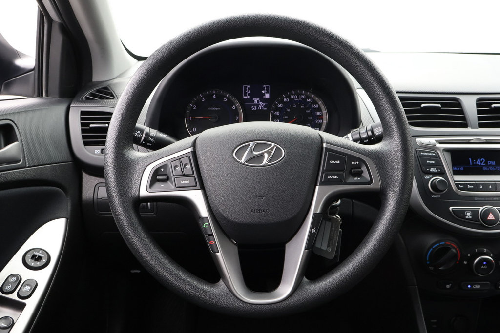 2016 Hyundai Accent GL, Bas kilo, 1 Proprio, Jamais accidenté in Terrebonne, Quebec - 14 - w1024h768px