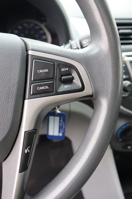Hyundai Accent SE, Bas Kilo, Toit, Mags 2017 à Mascouche, Québec - 18 - w1024h768px