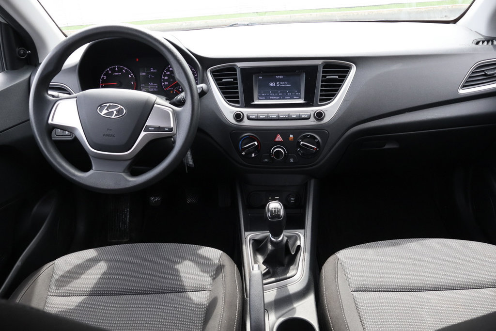 Hyundai Accent Essential, 1 Proprio, Jamais accidenté, Bas kilo 2019 à Terrebonne, Québec - 13 - w1024h768px