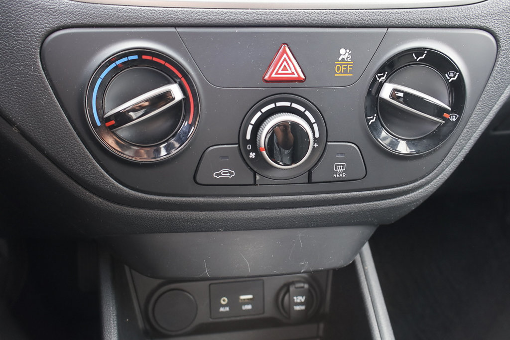 Hyundai Accent Essential, 1 Proprio, Jamais accidenté, Bas kilo 2019 à Terrebonne, Québec - 21 - w1024h768px