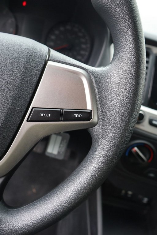 Hyundai Accent Essential, 1 Proprio, Jamais accidenté, Bas kilo 2019 à Mascouche, Québec - 14 - w1024h768px
