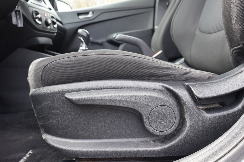 Hyundai Accent Essential, 1 Proprio, Jamais accidenté, Bas kilo 2019 à Terrebonne, Québec - 11 - w1024h768px