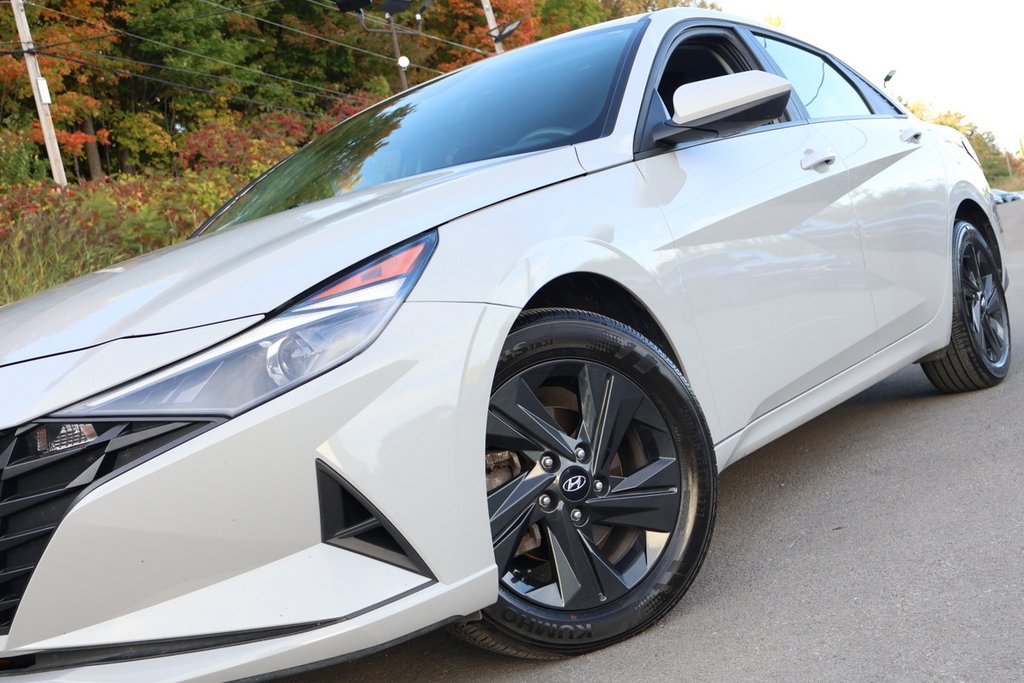 Hyundai Elantra Preferred,sieges chauffant 2023 à Mascouche, Québec - 9 - w1024h768px