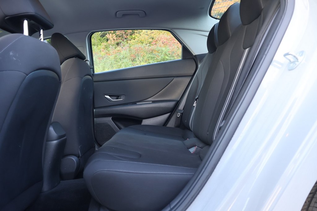 Hyundai Elantra Preferred,sieges chauffant 2023 à Mascouche, Québec - 26 - w1024h768px