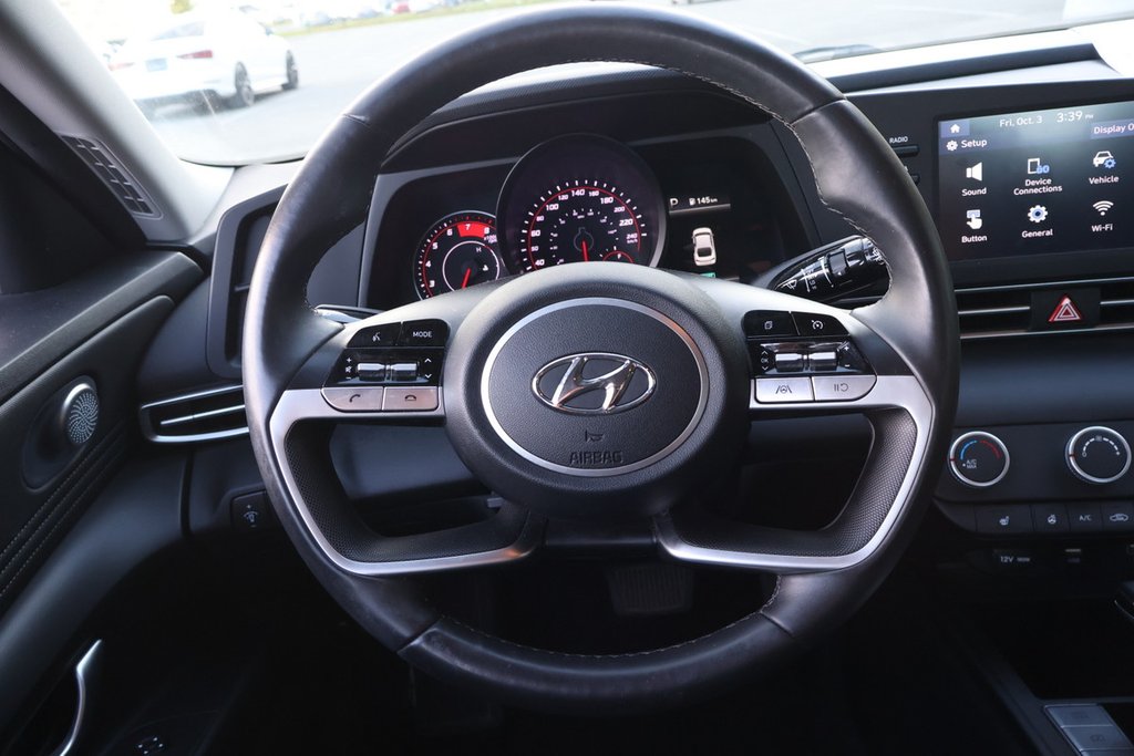 Hyundai Elantra Preferred,sieges chauffant 2023 à Mascouche, Québec - 14 - w1024h768px