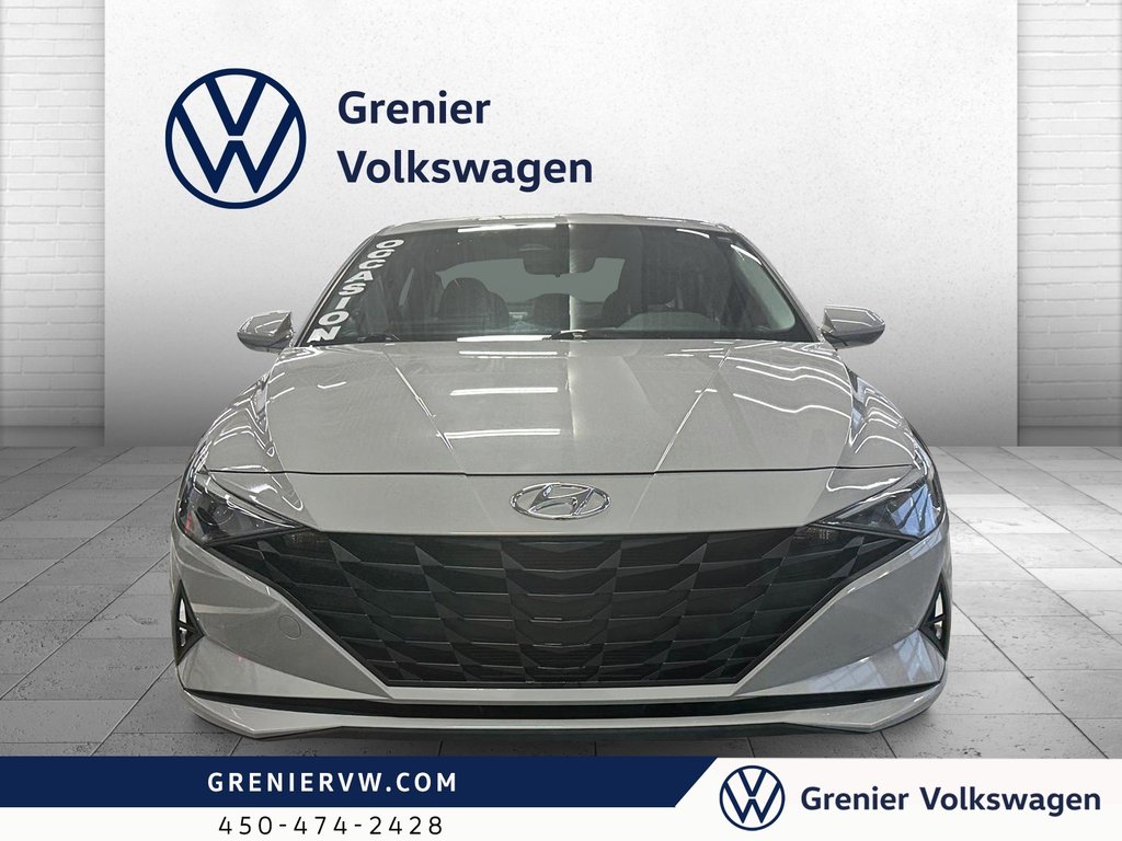 Hyundai Elantra Preferred, 1 seul Propriétaire, Sieges chauffant 2023 à Mascouche, Québec - 3 - w1024h768px