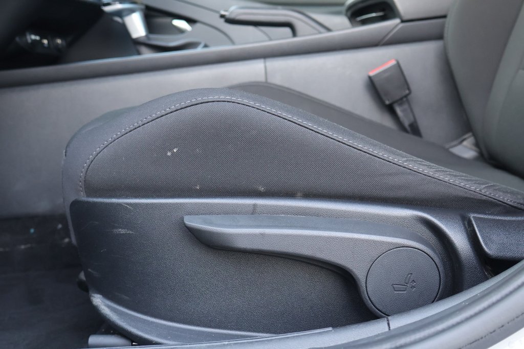Hyundai Elantra Preferred,sieges chauffant 2023 à Mascouche, Québec - 11 - w1024h768px