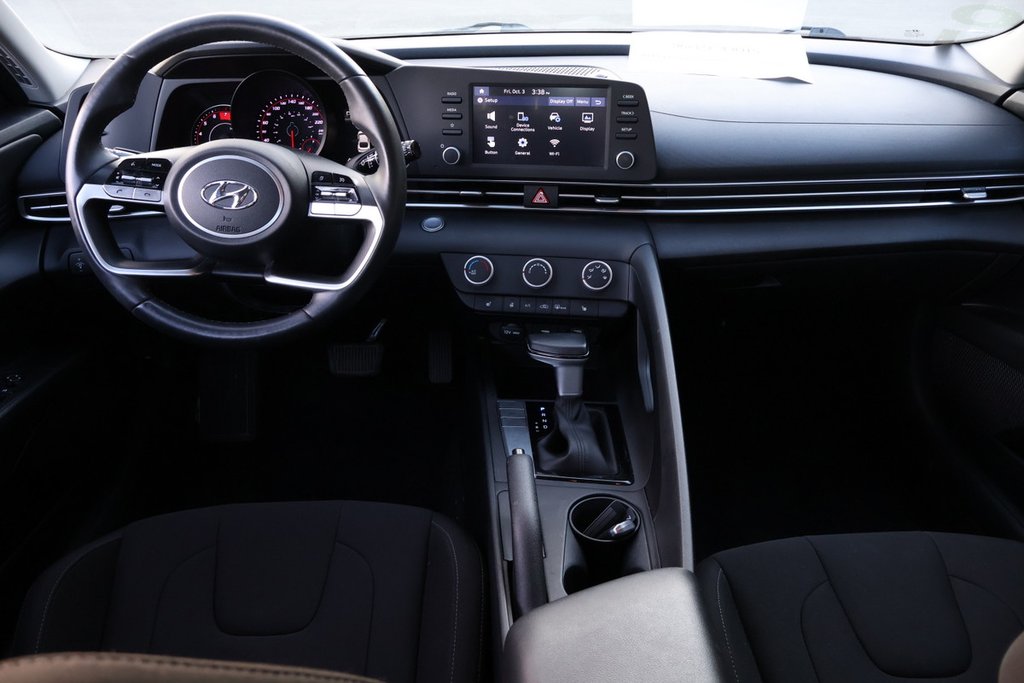 Hyundai Elantra Preferred,sieges chauffant 2023 à Mascouche, Québec - 13 - w1024h768px