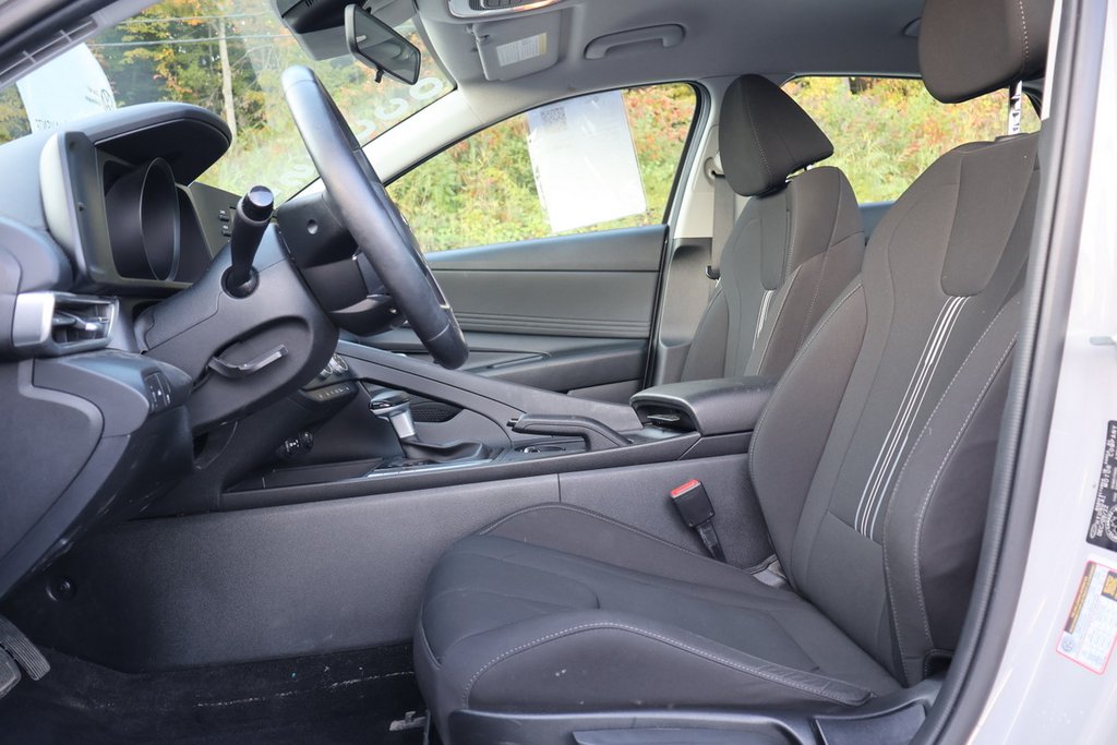 Hyundai Elantra Preferred,sieges chauffant 2023 à Mascouche, Québec - 10 - w1024h768px