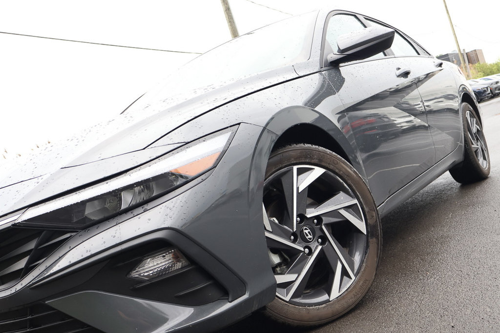 Hyundai Elantra 2024 Hyundai Elantra PREFERRED/TECH TOIT 2024 à Terrebonne, Québec - 9 - w1024h768px