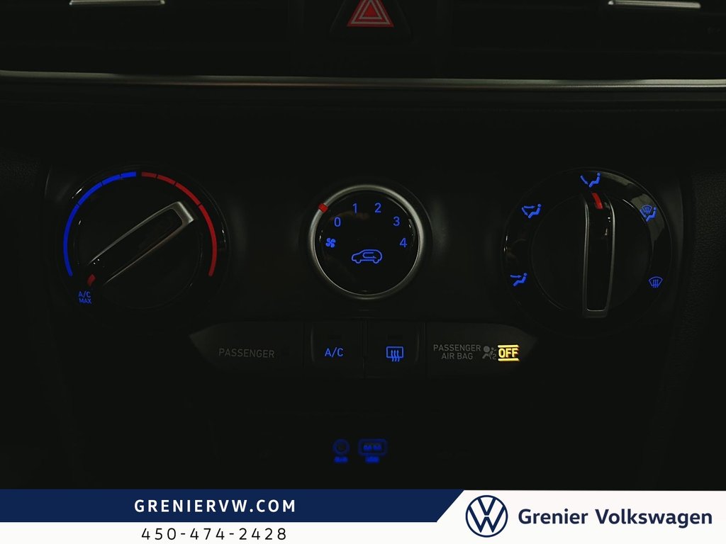 2021 Hyundai KONA Essential,Caméra, Seulement 46555km in Terrebonne, Quebec - 15 - w1024h768px