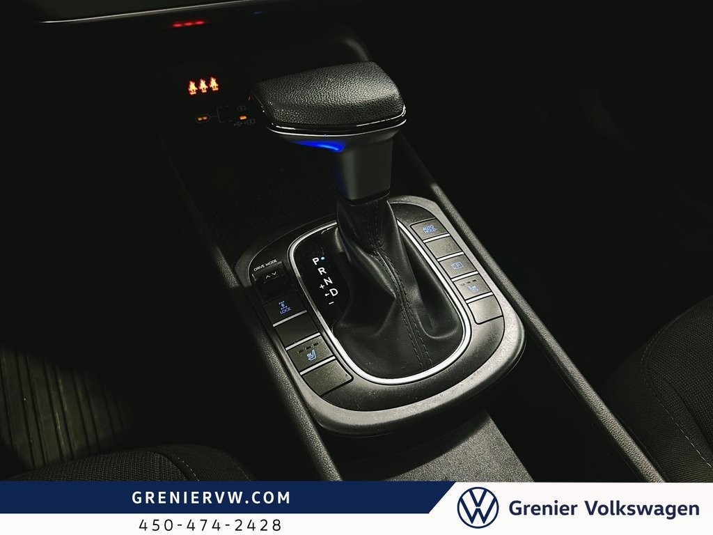 2025 Hyundai KONA Essential, AWD, Carplay, Démarreur in Terrebonne, Quebec - 13 - w1024h768px