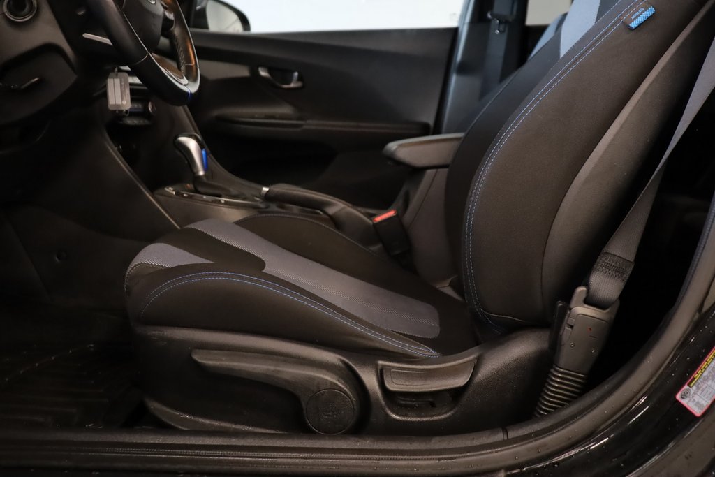 2019 Hyundai Veloster GL, Caméra, Bluetooth, Banc chauffants in Terrebonne, Quebec - 9 - w1024h768px