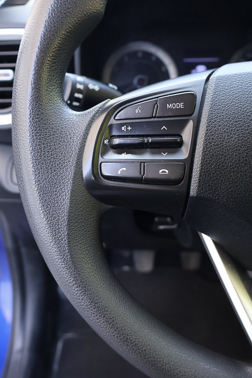 2021 Hyundai Venue Essential, Caméra, Banc chauffants, Carplay in Mascouche, Quebec - 8 - w1024h768px