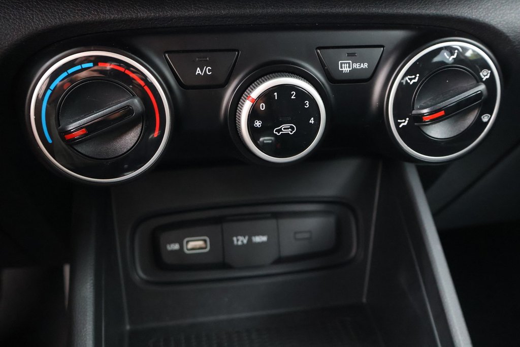 Hyundai Venue Preferred, Bas kilo, Caméra, Carplay, Démarreur 2022 à Mascouche, Québec - 22 - w1024h768px