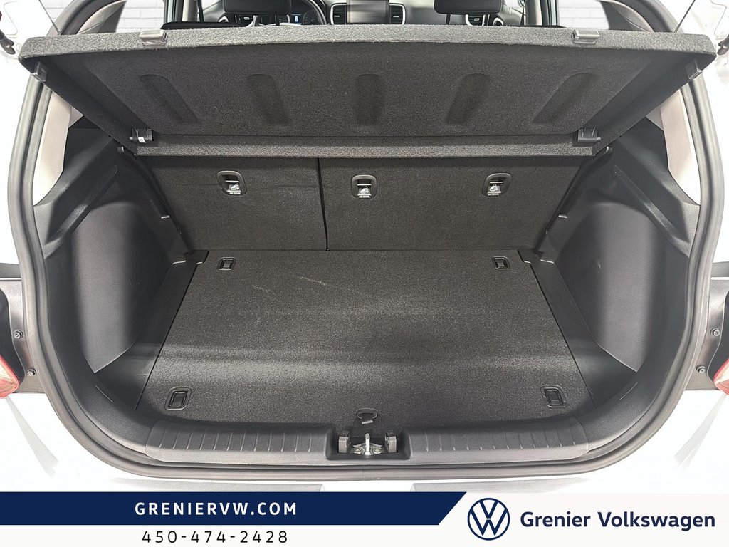 Hyundai Venue Essential, Carplay, Bas KM, Démarreur a dist 2022 à Mascouche, Québec - 7 - w1024h768px