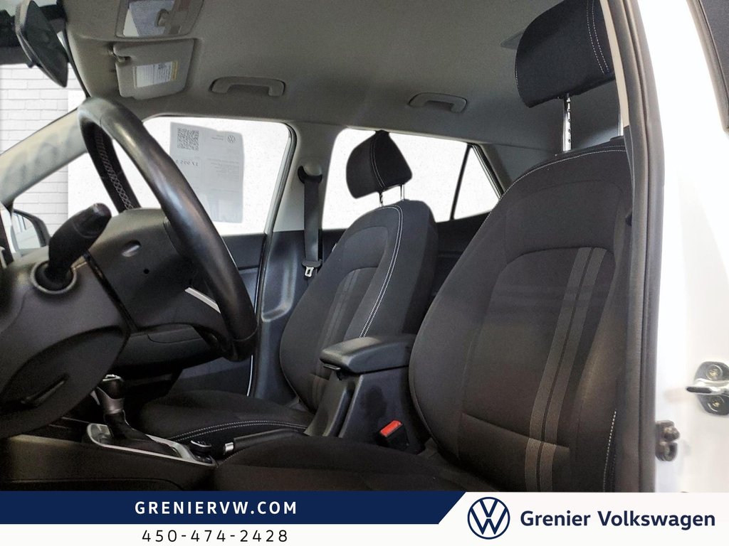 2022 Hyundai VENUE Preferred, Carplay, Démarreur, Caméra in Terrebonne, Quebec - 11 - w1024h768px