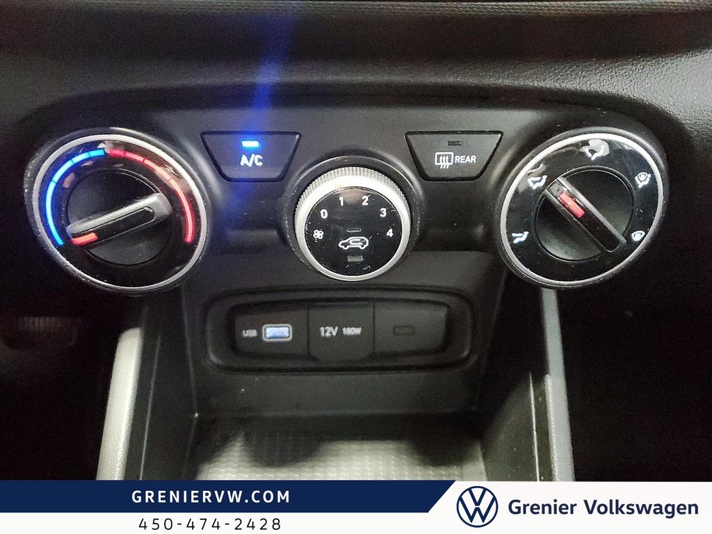 2022 Hyundai VENUE Preferred, Carplay, Démarreur, Caméra in Terrebonne, Quebec - 16 - w1024h768px